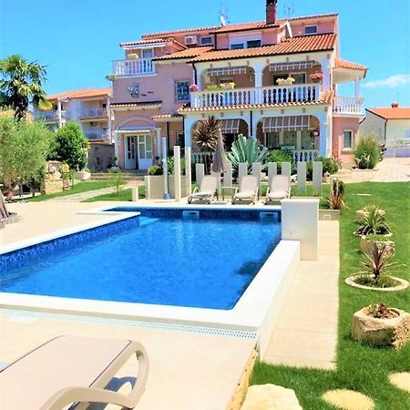 Apartment Villa Engel With Pool Poreč Exteriér fotografie