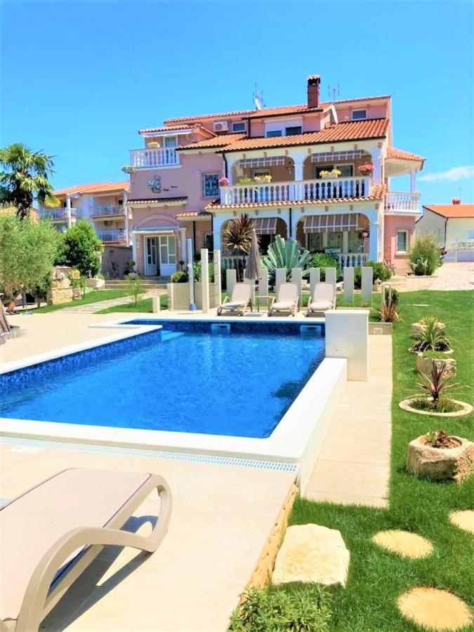 Apartment Villa Engel With Pool Poreč Exteriér fotografie
