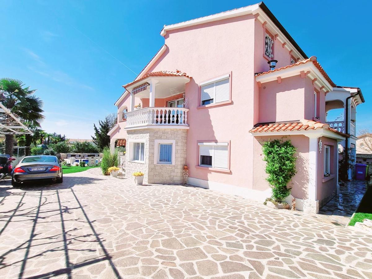 Apartment Villa Engel With Pool Poreč Exteriér fotografie